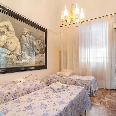 Dimora Ines Apartamento Parabita